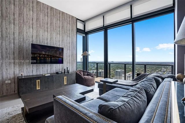 2 of 33 - 88 Sw 7th Street #4006, Miami, FL