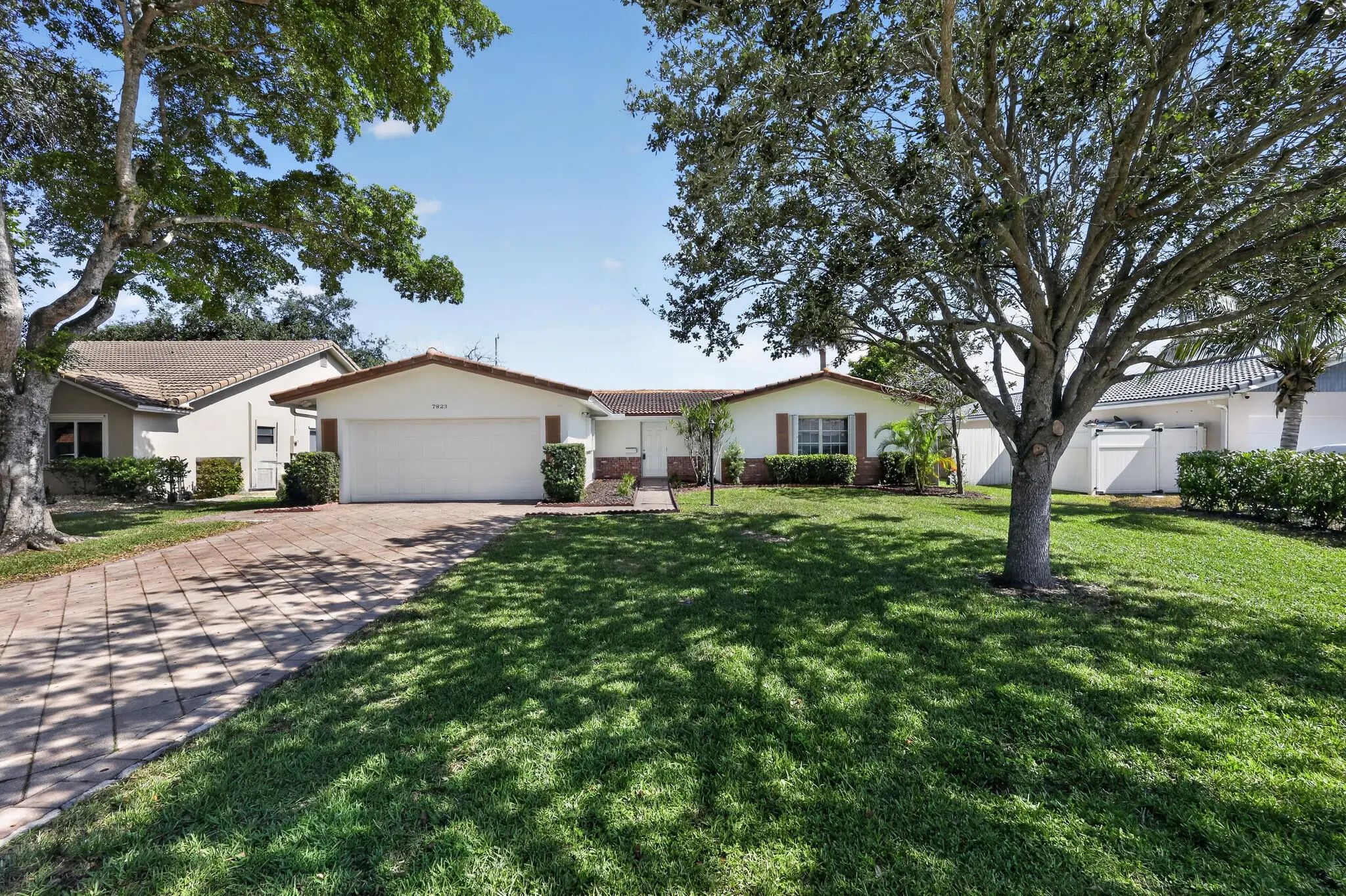 7823 Nw 40th Street, Coral Springs