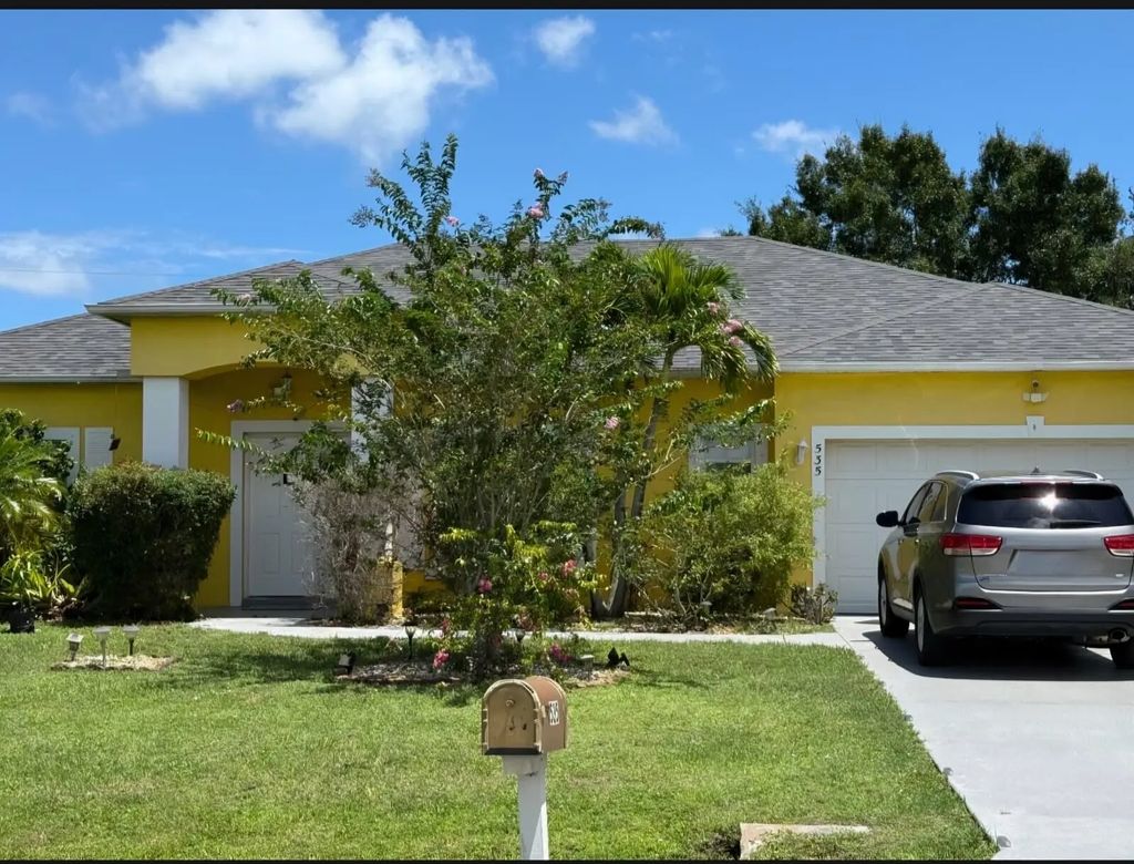 535 Nw Monica Street, Port St. Lucie