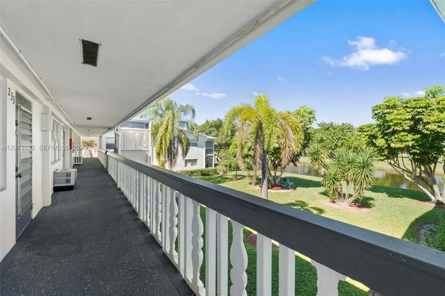 2 of 19 - 235 Prescott L #235, Deerfield Beach, FL