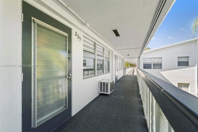 4 of 19 - 235 Prescott L #235, Deerfield Beach, FL
