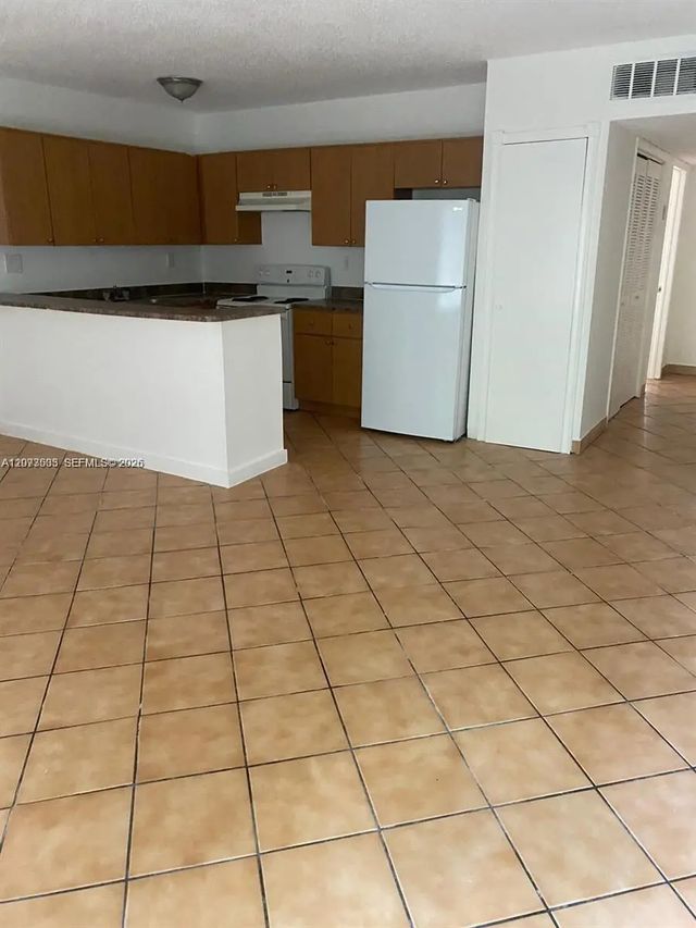 2 of 11 - N/A, North Miami, FL