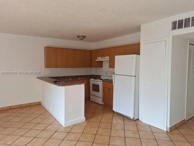 4 of 11 - N/A, North Miami, FL