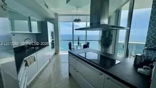 4 of 32 - 18201 Collins Avenue #5009, Sunny Isles Beach, FL
