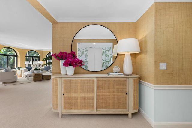 4 of 26 - 200 Bradley Place #301, Palm Beach, FL