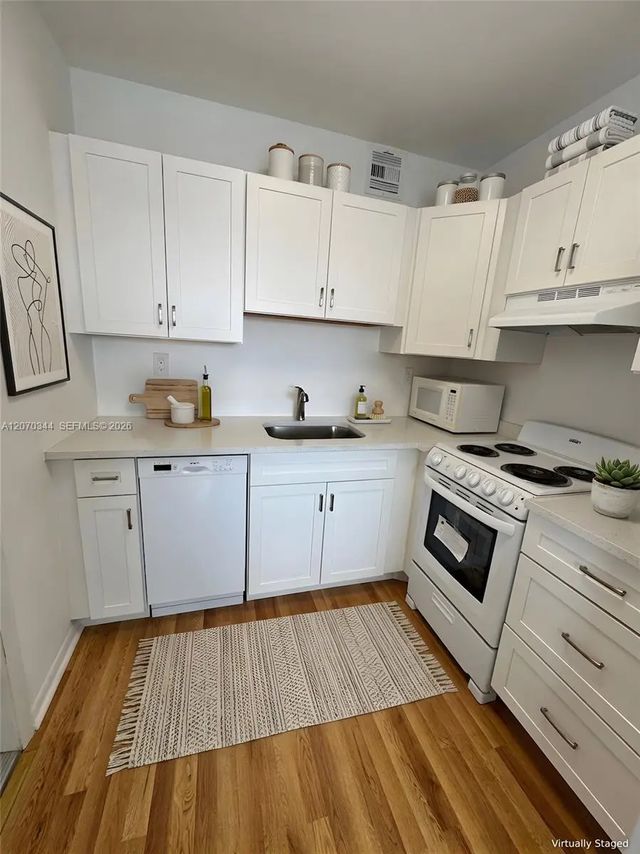 2 of 11 - 2304 Lake Osborne Drive #21, Lake Worth, FL