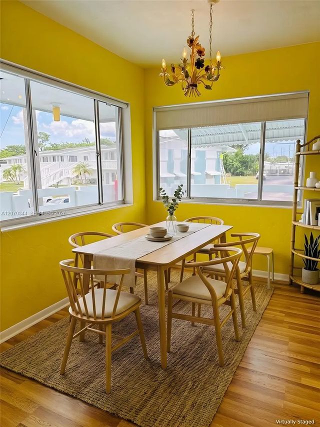 3 of 11 - 2304 Lake Osborne Drive #21, Lake Worth, FL