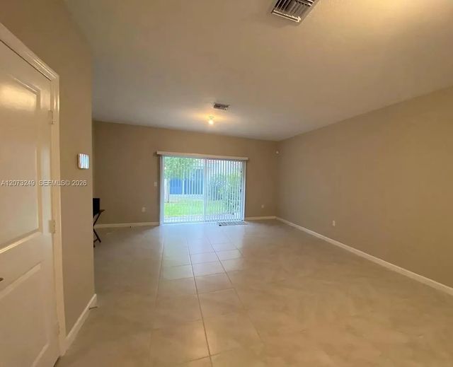 2 of 13 - 2810 Nw 181st Street, Miami Gardens, FL