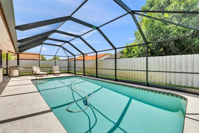 3 of 58 - 6302 Nw 201st Terrace, Hialeah, FL