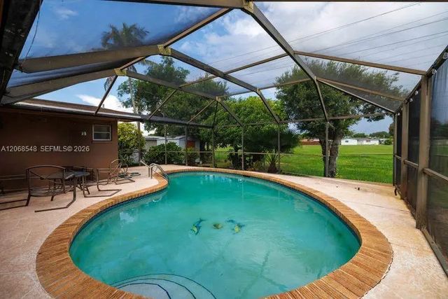 2 of 37 - 2160 Nw 91st Terrace, Pembroke Pines, FL