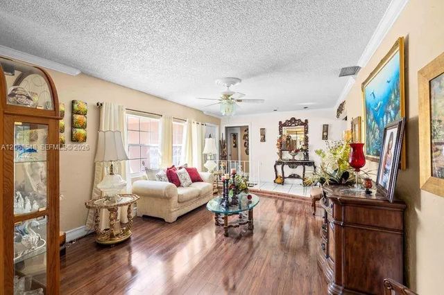 4 of 37 - 2160 Nw 91st Terrace, Pembroke Pines, FL