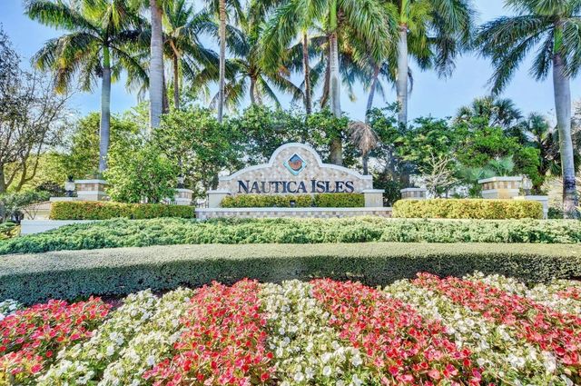 5088 Northern Lights Drive, Greenacres