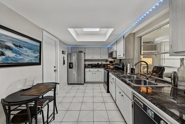2 of 72 - 2930 Nw 1st Drive, Pompano Beach, FL