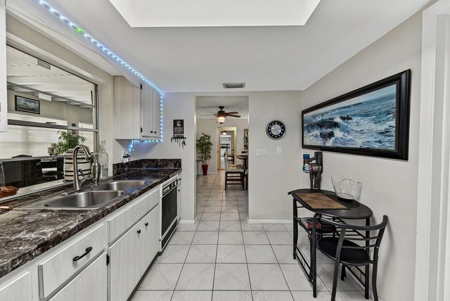 5 of 72 - 2930 Nw 1st Drive, Pompano Beach, FL