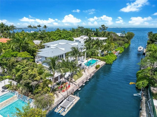 3 of 46 - 3835 Carole Court, Miami, FL