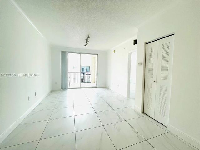 2 of 40 - 17150 N Bay Road #2902, Sunny Isles Beach, FL