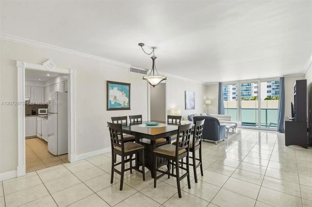 2 of 25 - 3901 S Ocean Drive #3e, Hollywood, FL