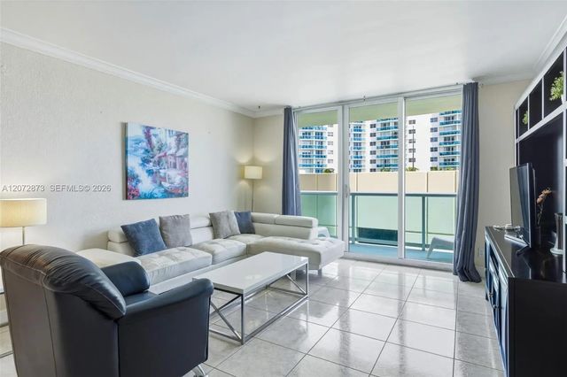 4 of 25 - 3901 S Ocean Drive #3e, Hollywood, FL