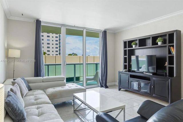 5 of 25 - 3901 S Ocean Drive #3e, Hollywood, FL