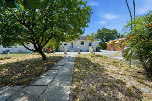3 of 24 - 1214 N C Street, Lake Worth Beach, FL
