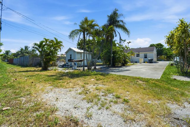 4 of 24 - 1214 N C Street, Lake Worth Beach, FL