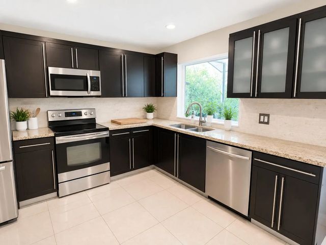 5 of 21 - 10601 Nw 7th Place, Coral Springs, FL