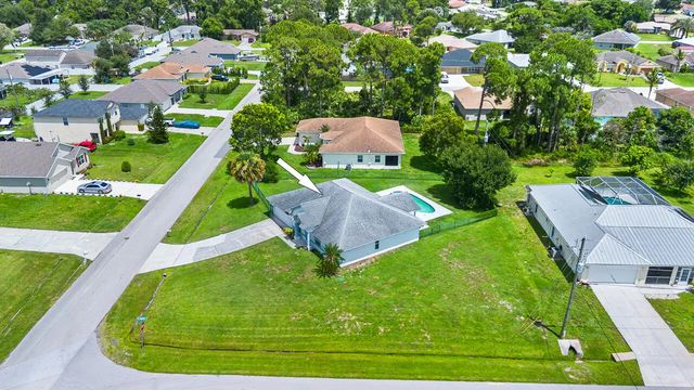 5 of 30 - 1526 Sw Santander Avenue, Port St. Lucie, FL