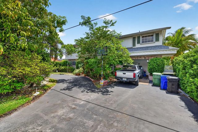 4 of 42 - 1636 Se 14th Street, Fort Lauderdale, FL