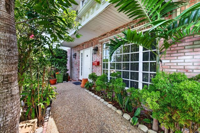 5 of 42 - 1636 Se 14th Street, Fort Lauderdale, FL