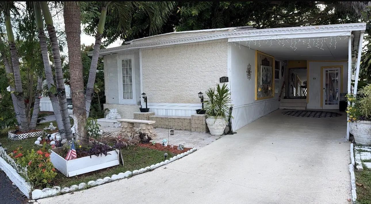 107 Havenwood Drive, Pompano Beach