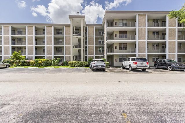 5 of 26 - 2998 Nw 48th Terrace #432, Lauderdale Lakes, FL