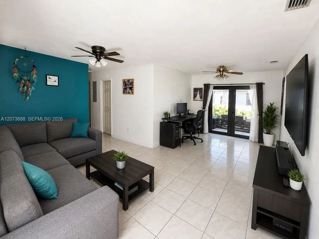 3 of 14 - 4860 Nw 190th Street, Miami Gardens, FL
