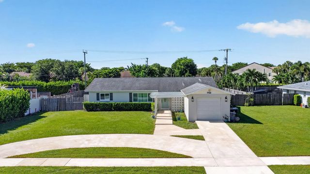 2 of 41 - 7752 Saint Andrews Road, Lake Worth, FL