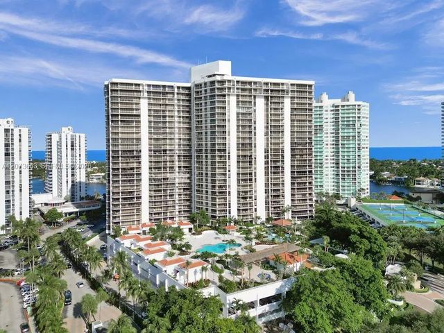 2 of 37 - 20281 E Country Club Drive #404, Aventura, FL