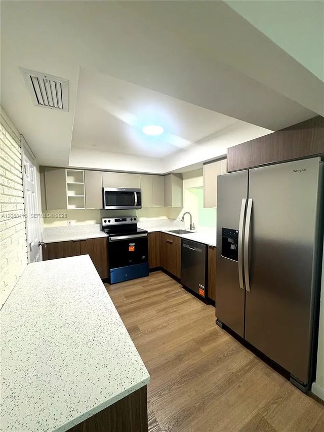 5 of 13 - 6136 Sw 20th Street, Miramar, FL