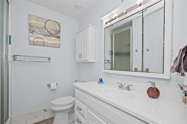 4 of 45 - 5300 Washington Street #e209, Hollywood, FL