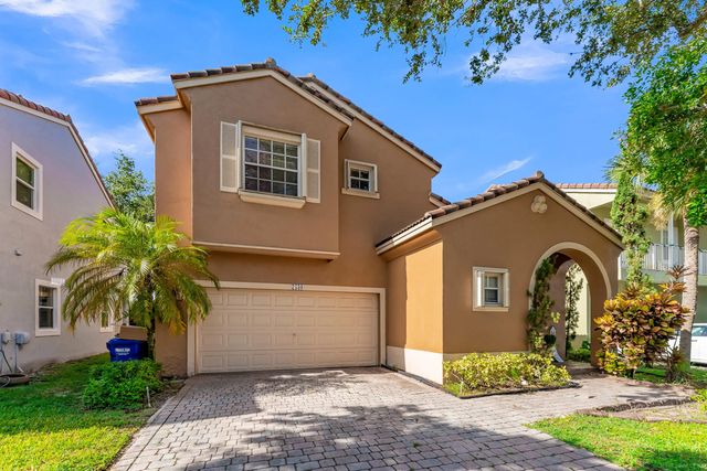 2 of 46 - 7538 Nw 17th Drive, Pembroke Pines, FL