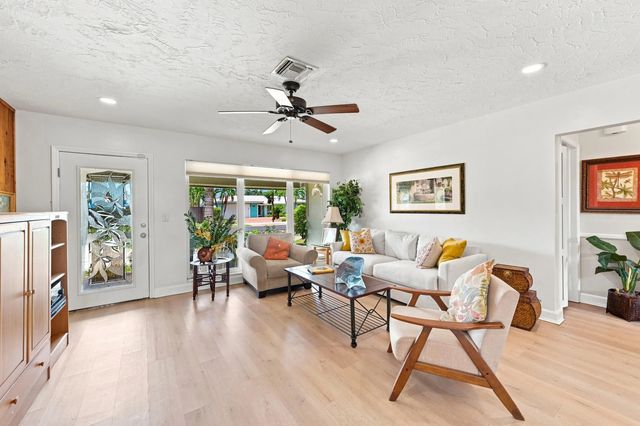 4 of 44 - 510 Se 4th Court, Pompano Beach, FL