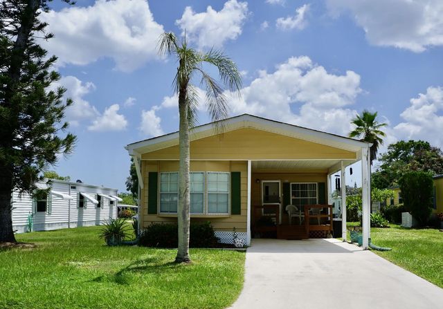 21 Se Iberian Lane, Port St. Lucie