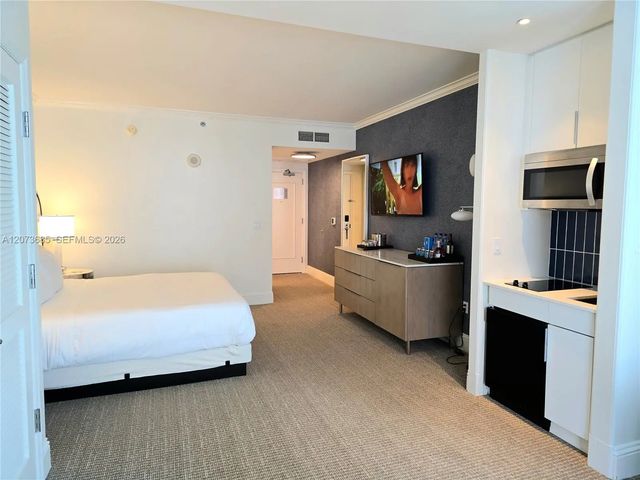 5 of 29 - 4401 Collins Avenue #1401, Miami Beach, FL