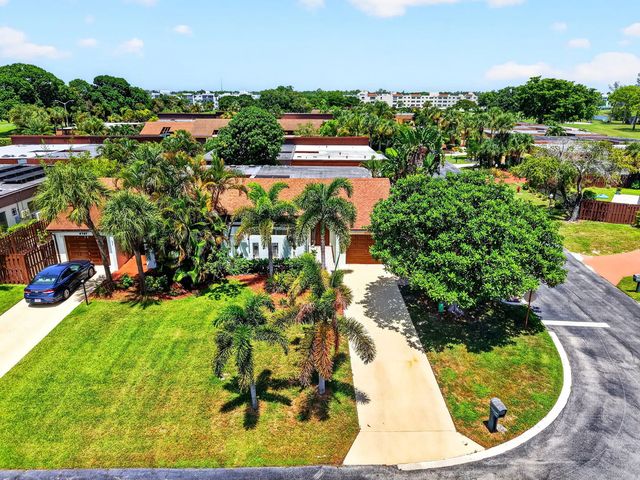 2 of 112 - 6747 Starkeys Place, Lake Worth, FL