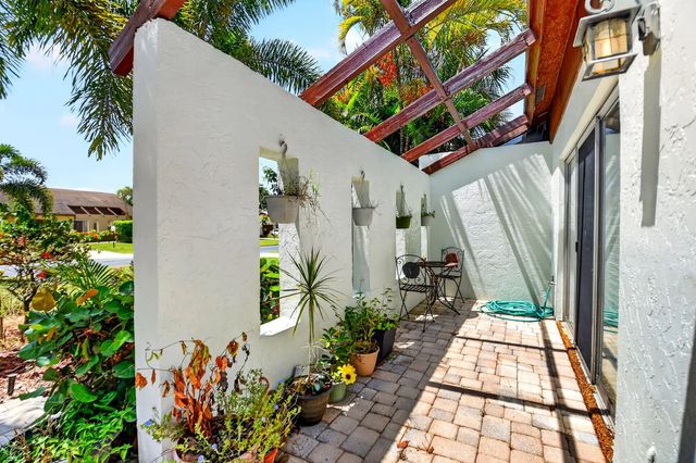 4 of 112 - 6747 Starkeys Place, Lake Worth, FL