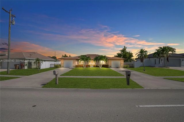 836 Trafalgar Parkway, Cape Coral