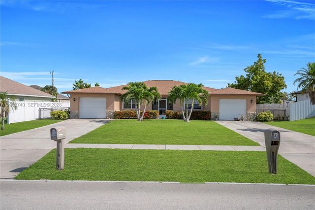 2 of 37 - 836 Trafalgar Parkway, Cape Coral, FL