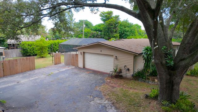 4 of 62 - 4511 E Country Club Circle, Plantation, FL
