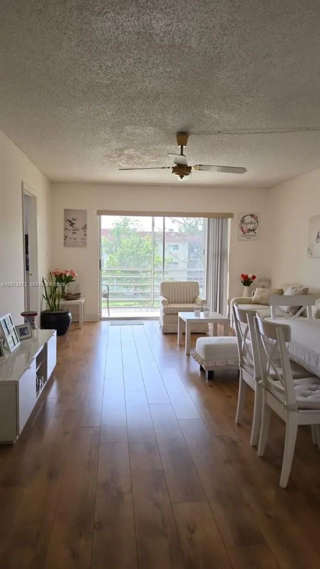 3 of 27 - 8000 N Sunrise Lakes Drive #309, Sunrise, FL