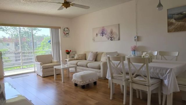 5 of 27 - 8000 N Sunrise Lakes Drive #309, Sunrise, FL