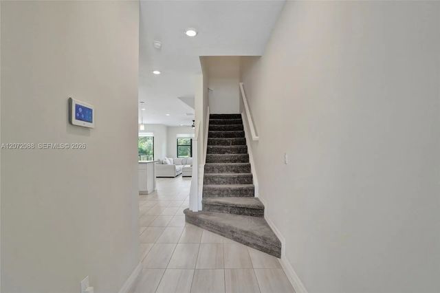 5 of 82 - 2138 S Appleton Circle S, Oakland Park, FL