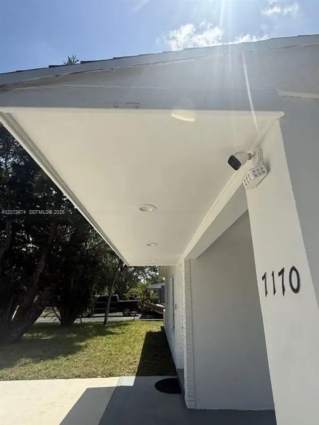 4 of 27 - 7170 Custer Street, Hollywood, FL