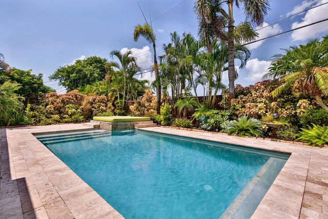 2 of 35 - 4821 Ne 6th Avenue, Oakland Park, FL